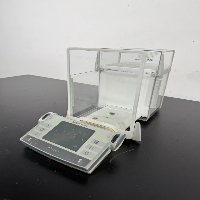 Mettler Toledo AX205 DeltaRange Analytical Balance image 1